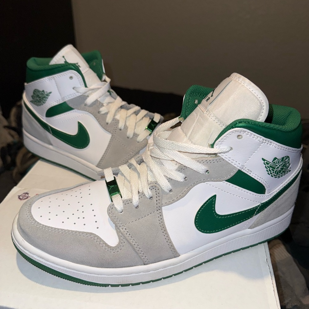 Jordan 1 mid grey green size 10m
